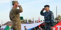 Начальник силового отделения удостоен зеленого берета - УФССП России