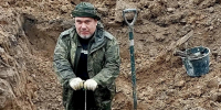Останки трёх защитников Москвы подняли поисковики отряда «Бумеранг-ДОСААФ» в жилом секторе Наро-Фоминска - Администрация Наро-Фоминского г.о.