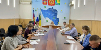 В Ейском районе обсудили меры по погашению задолженности по арендной плате за земельные участки - Администрация Ейского района