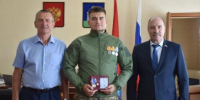 Ливенец Илья Окороков награждён медалью  «За самоотверженность и патриотизм» - Уездный город
