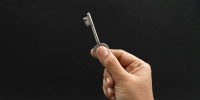 Выгнанный за беспорядок жилец обчистил квартиру приятеля в Корсакове - News.Astv.Ru