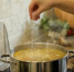 Беру соду и уксус - и чернющий нагар с кастрюли отходит кусками: простой способ - IrkutskMedia.Ru