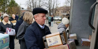 Волонтёры Новокузнецкого округа отправили очередную партию гуманитарной помощи на передовую - ГТРК Кузбасс