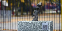 Около скульптур «Пензяков-добряки» появились информационные таблички с QR-кодами - SMI58.Ru