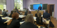 Заместитель начальника стародубской колонии № 5 Павел Халепо рассказал школьникам о службе в уголовно исполнительной системе - УФСИН