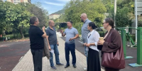 Депутаты Денис Скрыгин и Александр Звягин проверили выполнение гарантийных обязательств по компенсационному озеленению на улице Пластунской - Городское Собрание