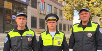 Инспекторы ДПС помогли жильцам дома на улице Свободы в Самаре при пожаре - Комсомольская Правда Самара