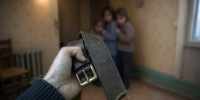 Жестокий отец отправится в колонию за избиение троих детей в Саратовской области - ИА Взгляд-инфо