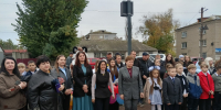 В Ровеньках открыли общественную территорию по улице Чехова. - Город Ровеньки