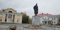 В Печоре ремонт памятника Горькому приостановили из-за скрытых дефектов - Bnkomi.Ru