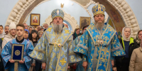 Митрополит Никита и епископ Роман совершил Литургию в кафедральном соборе Покрова Пресвятой Богородицы города Красноярска - Епархия