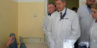 Брянский губернатор в больнице навестил пострадавших при атаке ВСУ пожарных - Газета Брянские новости