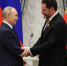 Владимир Путин и Ильдар Абдразаков, декабрь 2025 года. Фото: сайт Кремля - Мой район