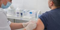 В Роспотребнадзоре сообщили, что прививка снижает риск гриппа в 150 раз - ProDzer.Ru