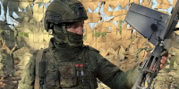Военнослужащего ВВО из Хабаровского края наградили медалями Жукова и Суворова Предоставлено пресс-службой Восточного военного округа - AmurMedia.Ru