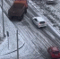 В Солнечном Красноярска автомобилисты показали ювелирную езду задом в гололёд - ИА Запад24