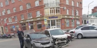Две иномарки столкнулись в ДТП на перекрёстке Советская-Ленина в Кургане - Область 45