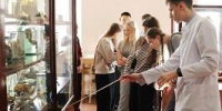 Экскурсии для абитуриентов из городских и сельских школ в музей кафедры анатомии человека - ОмГМУ