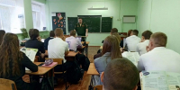 Разговор о важном: 11‑классники лицея Иссы встретились с военным комиссаром - Иссинский район