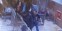 Жителя Москвы задержали после драки в переходе между станциями метро - M24.Ru