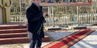 В Якутске возложили цветы к стеле «Отец и сын» - Правительство Республики Саха (Якутия)