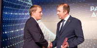 Глава Кемерова Дмитрий Анисимов наградил работников дорожного хозяйства - Администрация города