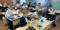 Сотрудник ИК-14 помогла сделать юным вельчанам творческий подарок - УФСИН