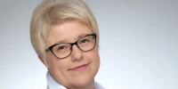 Марина Калинина отмечена благодарностью Президента за заботу о людях - Министерство труда и соцзащиты населения