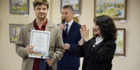 В областной библиотеке им. Лермонтова открылась выставка картин Валентина Обуховского - Министерство культуры и туризма