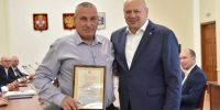 Мэр Шелест и председатель горсовета Корбут поблагодарили омских дорожников - ИА Новый Омск