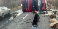 В Карелии на трассе после взрыва перевернулась фура - Gubdaily.Ru