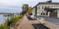 Новые фонари, лавочки и деревья: реконструкция набережной в Плесе завершена - Известно.ру