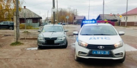автомобиль дпс рядом с машиной нарушителя - Петрозаводск говорит