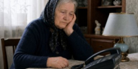 Как носить джинсы после 50 лет: ошибки, которые старят образ — разбор стилиста - SakhalinMedia.Ru