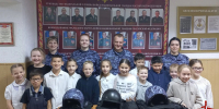 В Салехарде росгвардейцы провели экскурсию для подшефного класса - Росгвардия