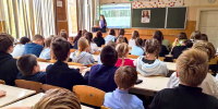 В Воронежской области сотрудница регионального следственного управления провела профилактическое занятие со школьниками - Следственный комитет