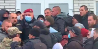 BFMTV: Около 100 человек в масках напали на офис телеканала CNews в Париже - ИА Общественная служба новостей