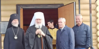В Воскресенске литургию провел митрополит Калужский и Боровский Климент - Pesochnya40.Com