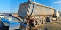 Водитель KIA погиб, влетев в припаркованный грузовик на М-7 в Татарстане - ИА Татар-информ