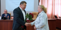 Глава Астрахани вручил награды родителям бойцов СВО - Астрахань 24