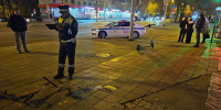 Двух маленьких детей сбили самокатчики в Екатеринбурге - Фото 1 - JustMedia