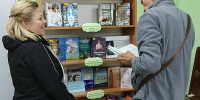 Библиотека №13. Выставка-просмотр «Нить времен: семейные истории в книгах». - ЦБС г. Саратова