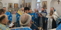 Архипастырь совершил всенощное бдение в Покровском храме с. Сорочий Лог - Алтайская митрополия