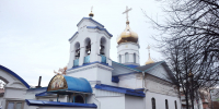 Воскресное богослужение в храме в честь иконы Божией Матери «В скорбех и печалех Утешение» города Слободского - Епархия