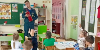 Дошкольники Волгограда узнали от пожарных о правилах поведения в случае ЧС - Родной город Волгоград