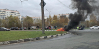 На Державинском кольце Великого Новгорода сгорел мотоцикл - Газета Новгород