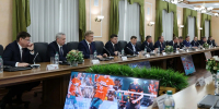 Полпред Президента России в СФО Анатолий Серышев встретился с тренерским штабом и игроками волейбольного клуба «Локомотив» - Администрация Алтайского края