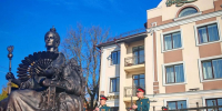 В Костроме в рамках народной программы «Единой России» продолжают сохранять историческое наследие: в городе открыли памятник Екатерине II - Единая Россия
