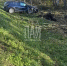 В Плюсском районе Land Rover съехал в кювет и опрокинулся - InformPskov.Ru