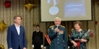 В Йошкар-Оле наградили отцов героев: в преддверии Дня отца в школе №21 села Семеновка вручили медали «Отец солдата» - I-ola.Ru